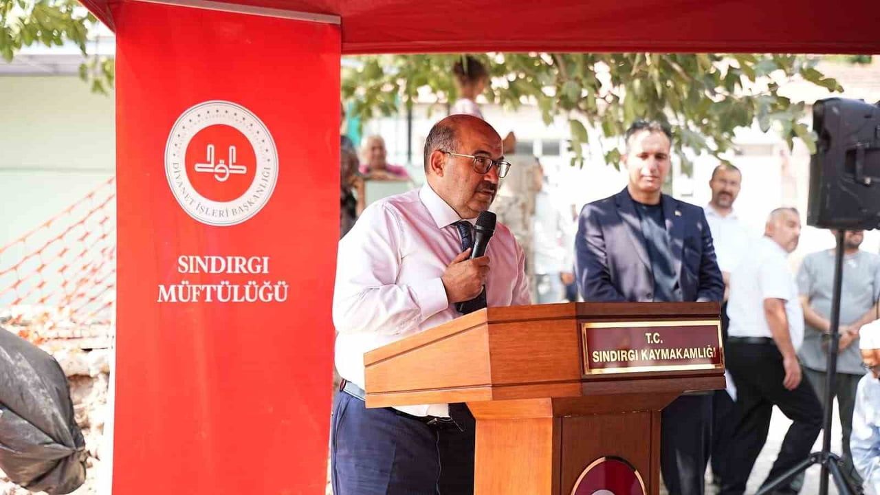 Sındırgı’da güvenli yuvaya kavuşma adımı: 305 deprem konutunun hak sahipleri kura ile belirlendi
