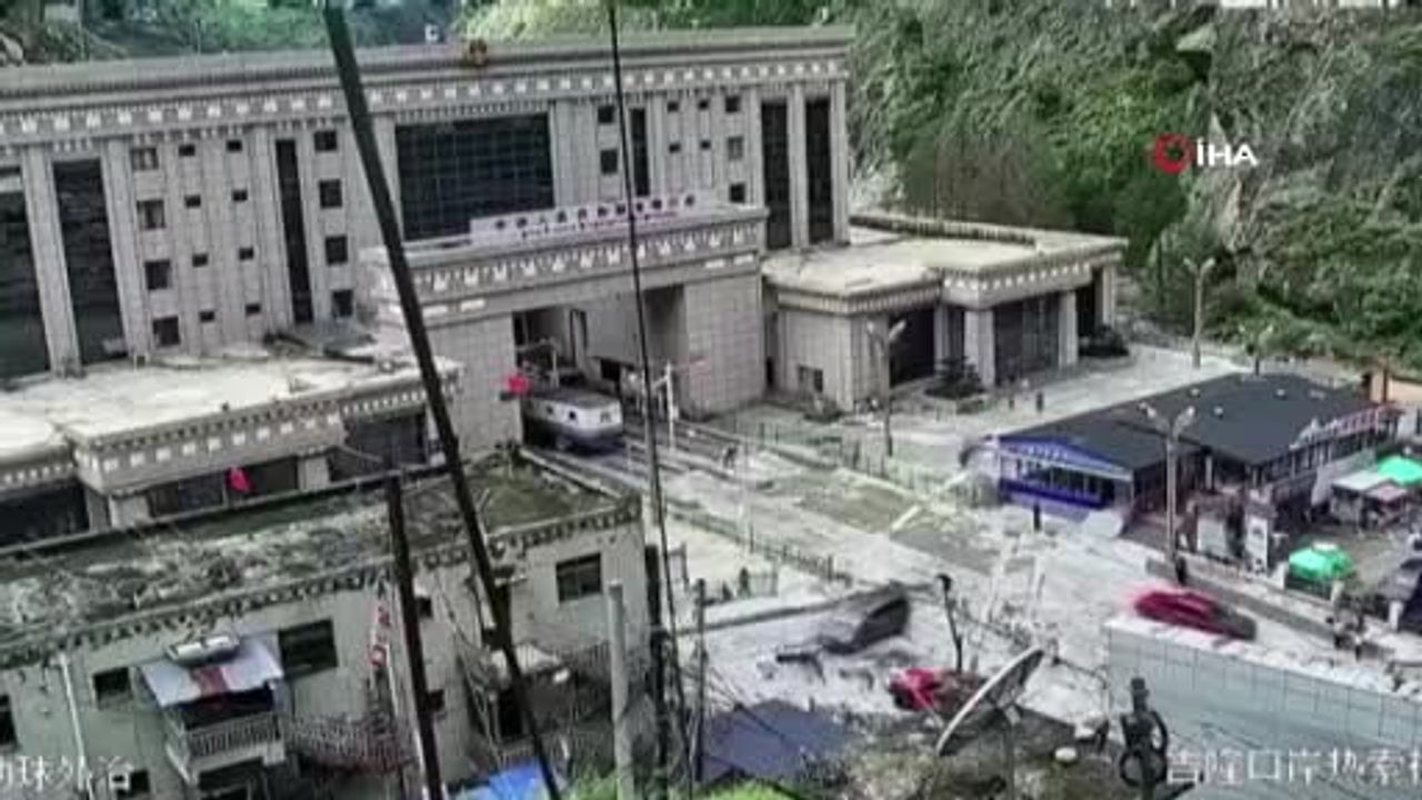 Sınırdaki Bhotekoshi taşkını can kaybını 17'ye çıkardı