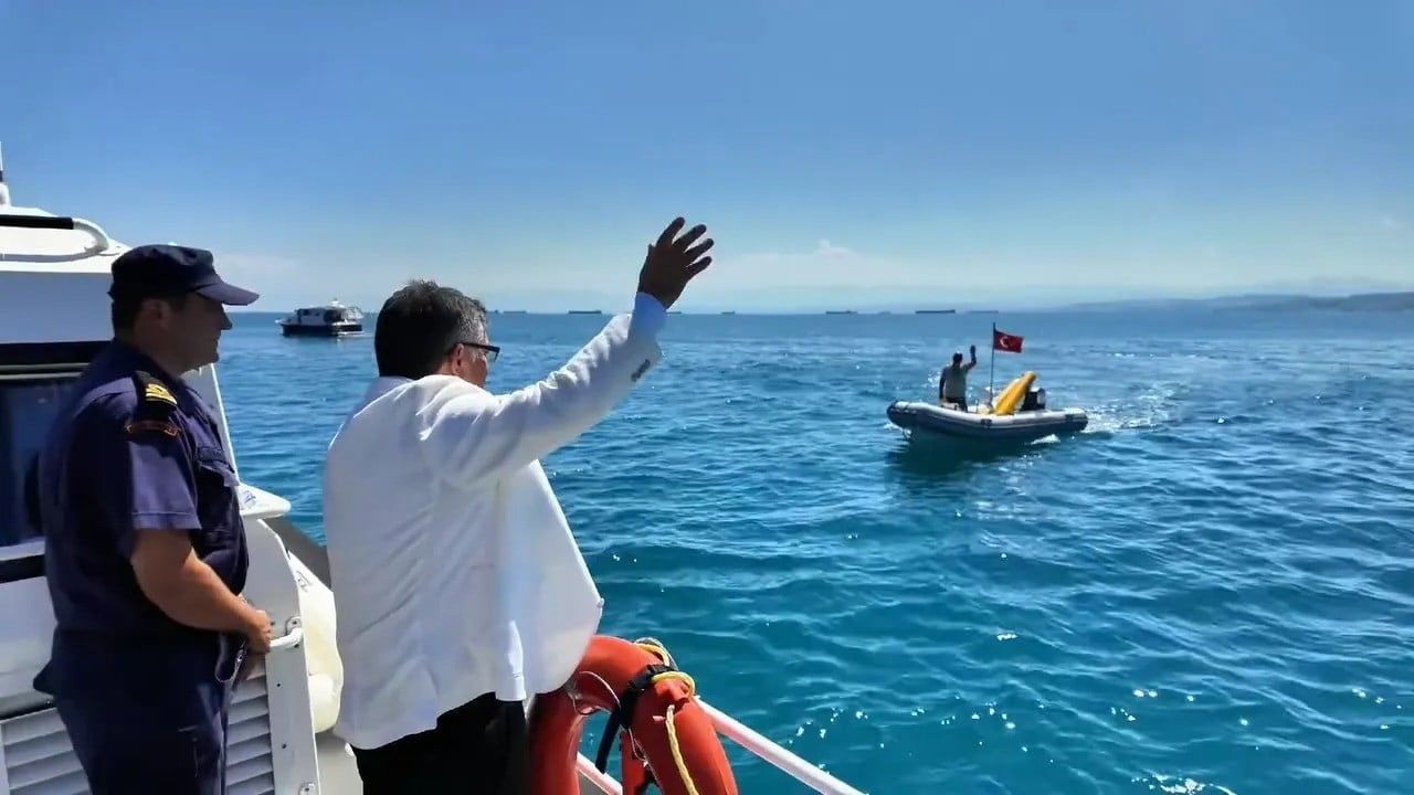 Sinop'un kıyılarında güvenlik seferberliği: plajlarda devriye ve bilgilendirme sürüyor