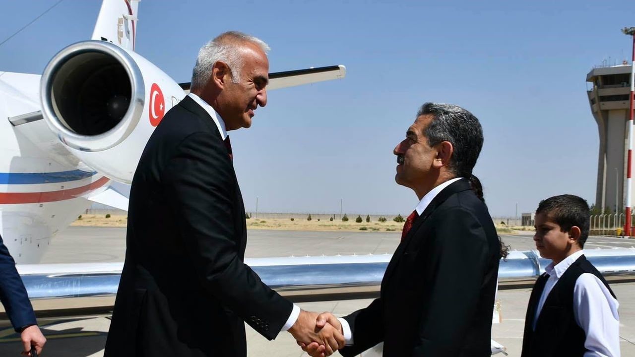Şırnak'ta kültür ve turizmi yerinde inceledi: Mehmet Nuri Ersoy yeni hizmet binasının açılışına katıldı