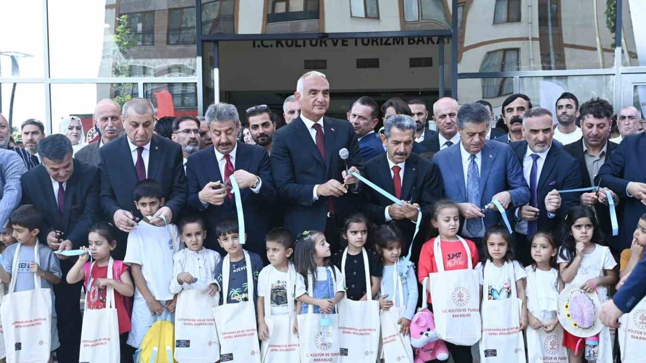 Şırnak’ta yeni kültür merkezi hizmete girdi