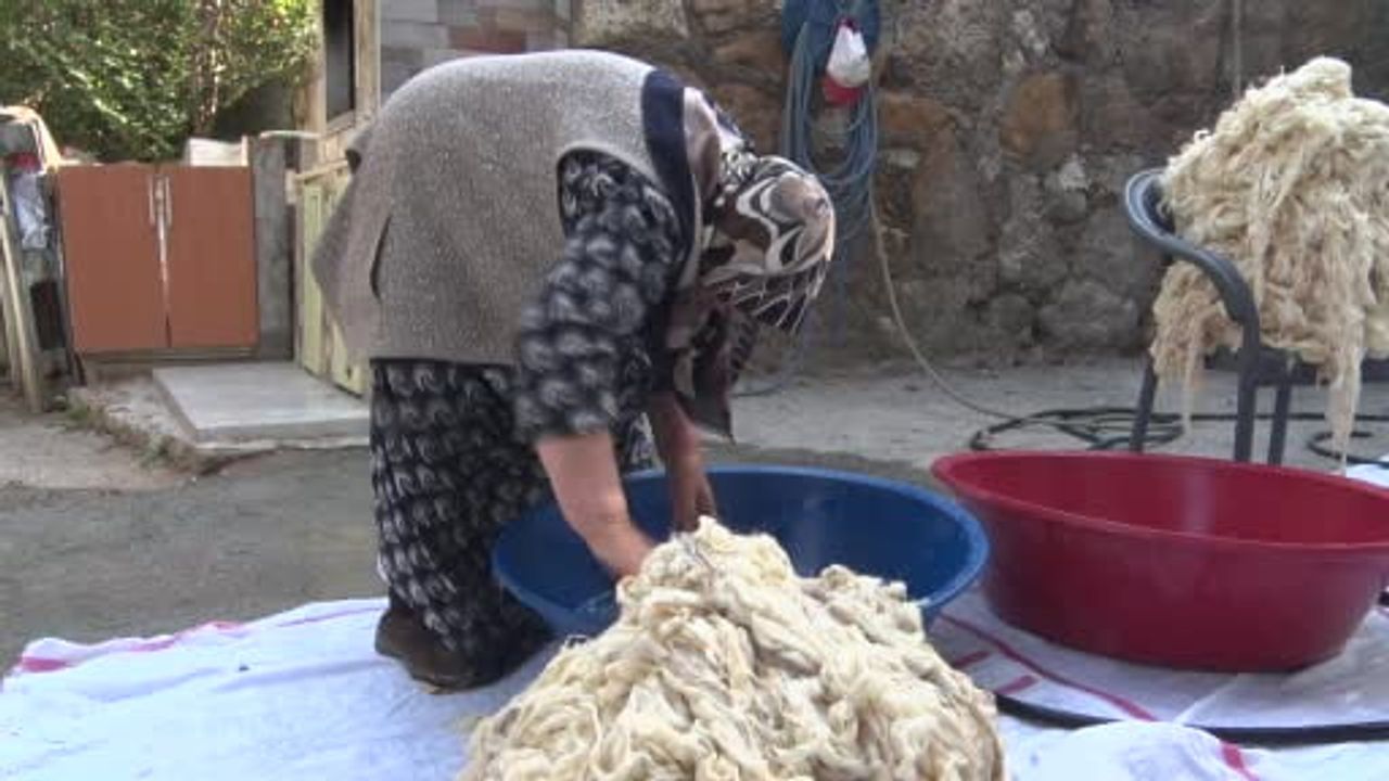 Sivas'ta yün geleneği ayakta: bir hafta süren kış hazırlığı