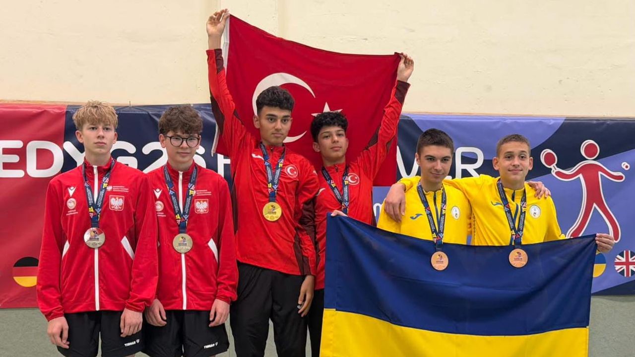 Sivaslı gençten Hannover'de üç madalyalı çıkış
