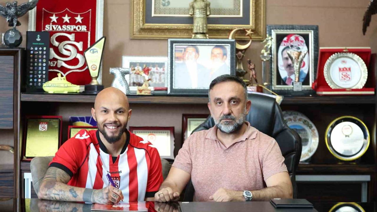 Sivasspor kadrosunu dört imza ile güçlendirdi