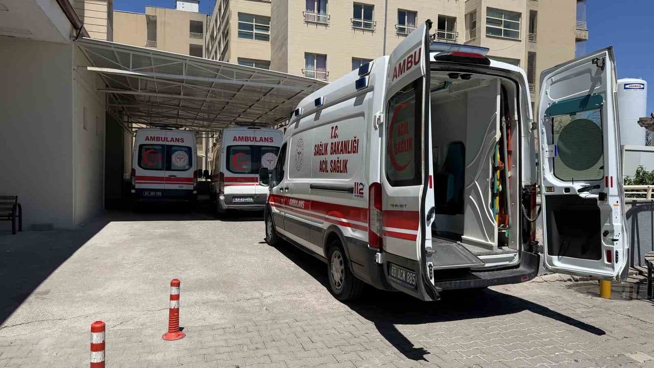 Siverek Ofis Mahallesi'nde tartışma bıçaklı kavgaya dönüştü