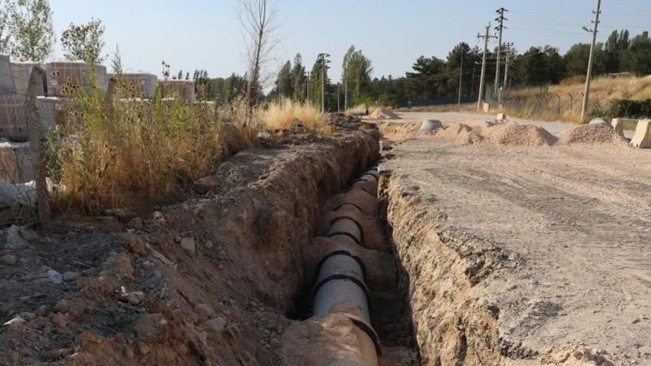 Söğüt’te kalıcı altyapı hamlesi: 2 kilometrelik kanalizasyon hattı yenileniyor