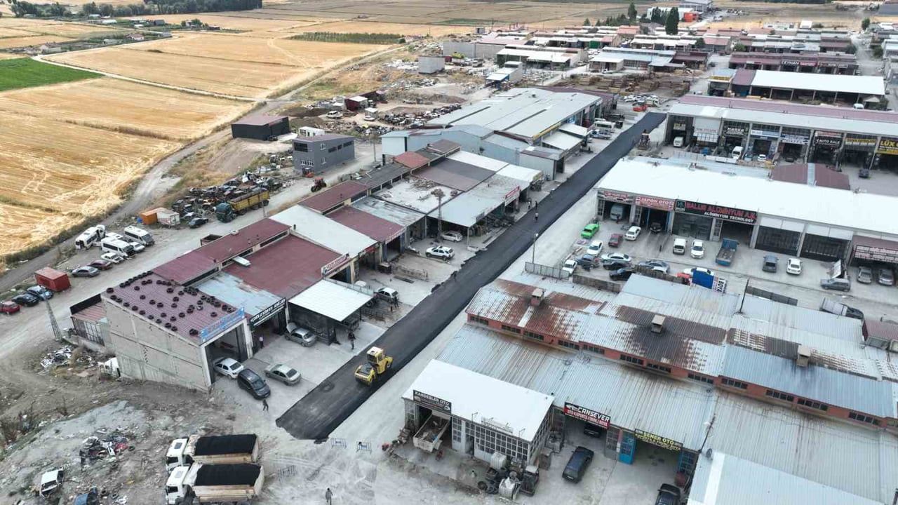 Sorgun sanayi sitesi yolları yeni yüzüne kavuşuyor