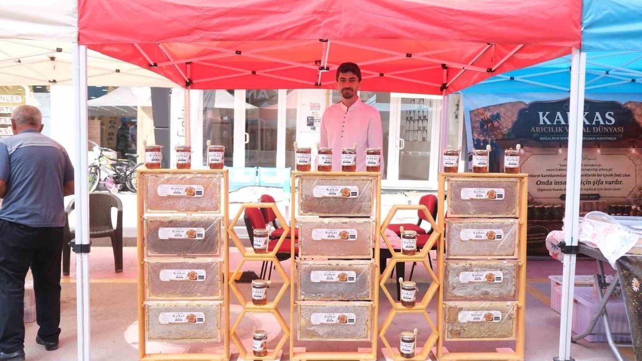 Sorgun yaz festivalinde Yozgat'ın en doğal balı seçildi, birinci bal sanatçıya verilecek