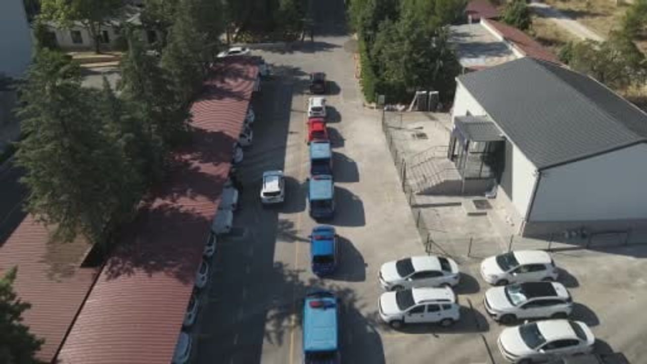 Sosyal medyadan kurye bulup 4,5 milyon lira çalan şebeke çökertildi