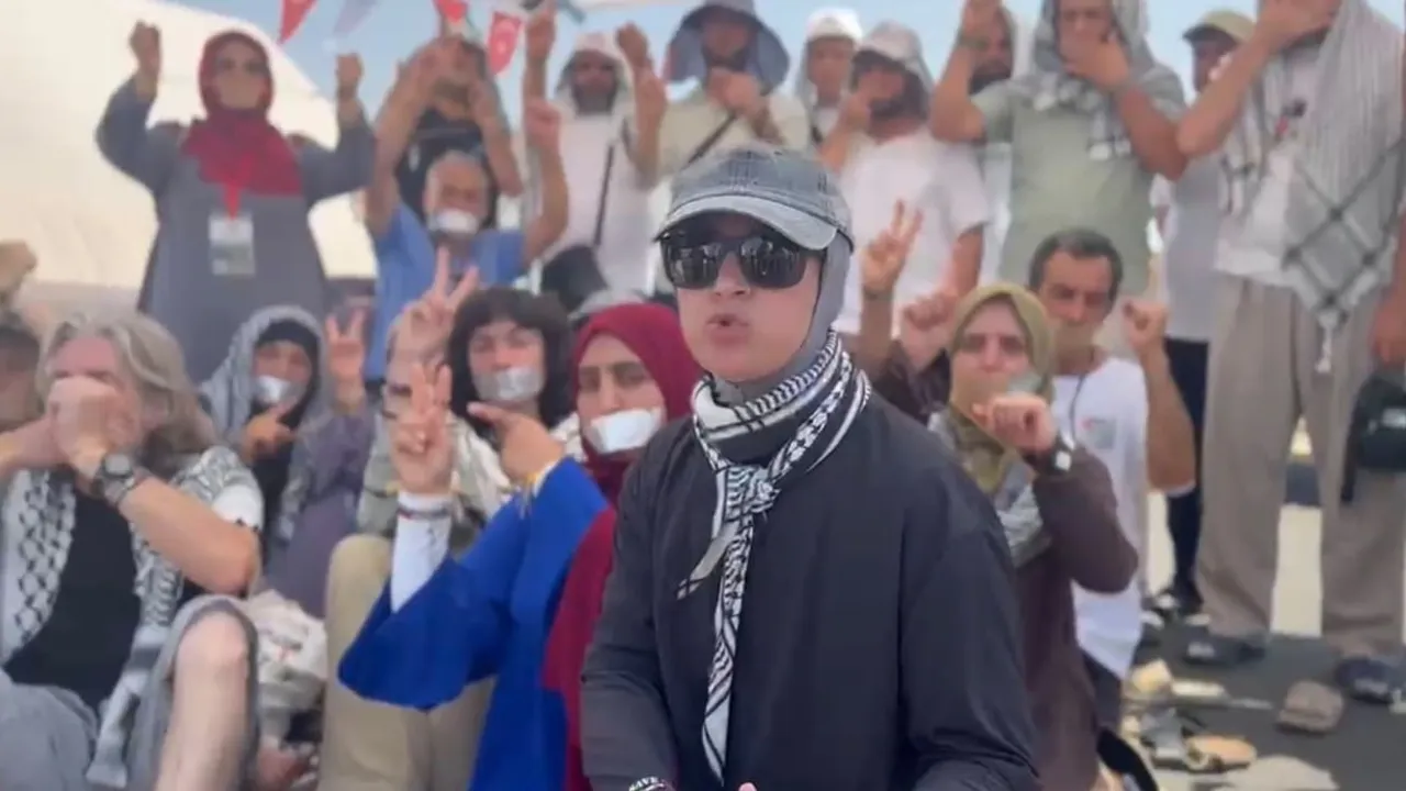 Srebrenitsa konvoyu İbrahim Halil sınırında bekliyor: 15 aktivist açlık grevine girdi
