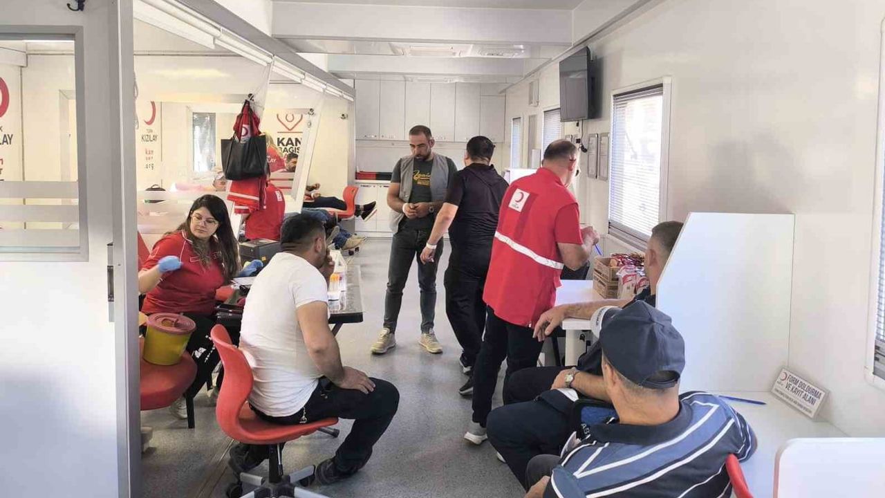 Şuhut'ta kan bağışı kampanyasına halktan yoğun destek