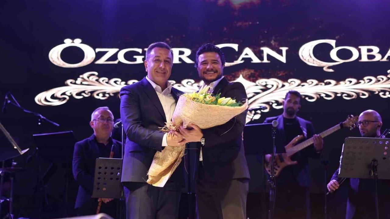 Sungurlu'da zafer kutlaması yeni kavşak ve türkülerle renklendi