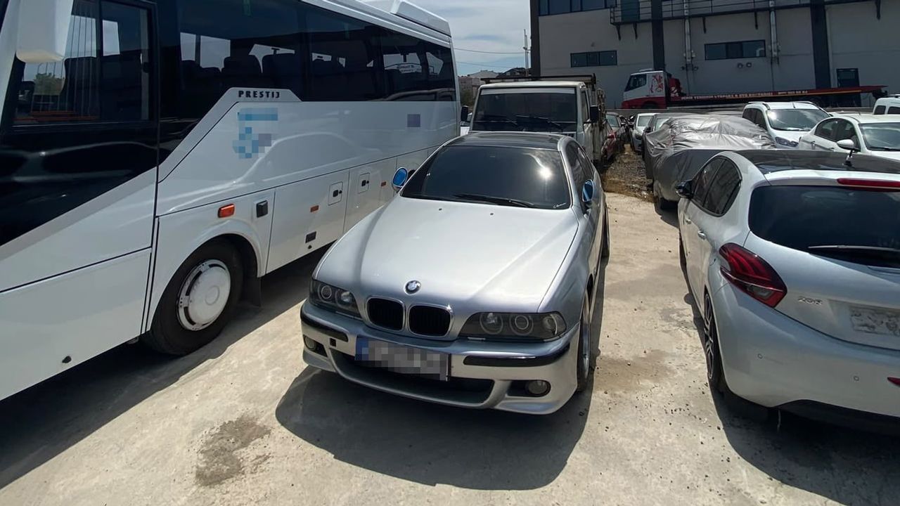 Takasla alınan BMW'ye 9 ay sonra 'change' iddiasıyla el konuldu