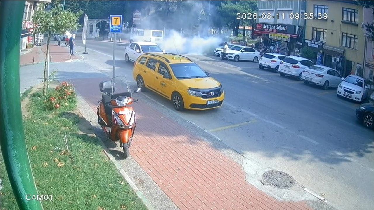 Taksicilerin tüplü müdahalesi Tophane'de yangını büyümeden söndürdü