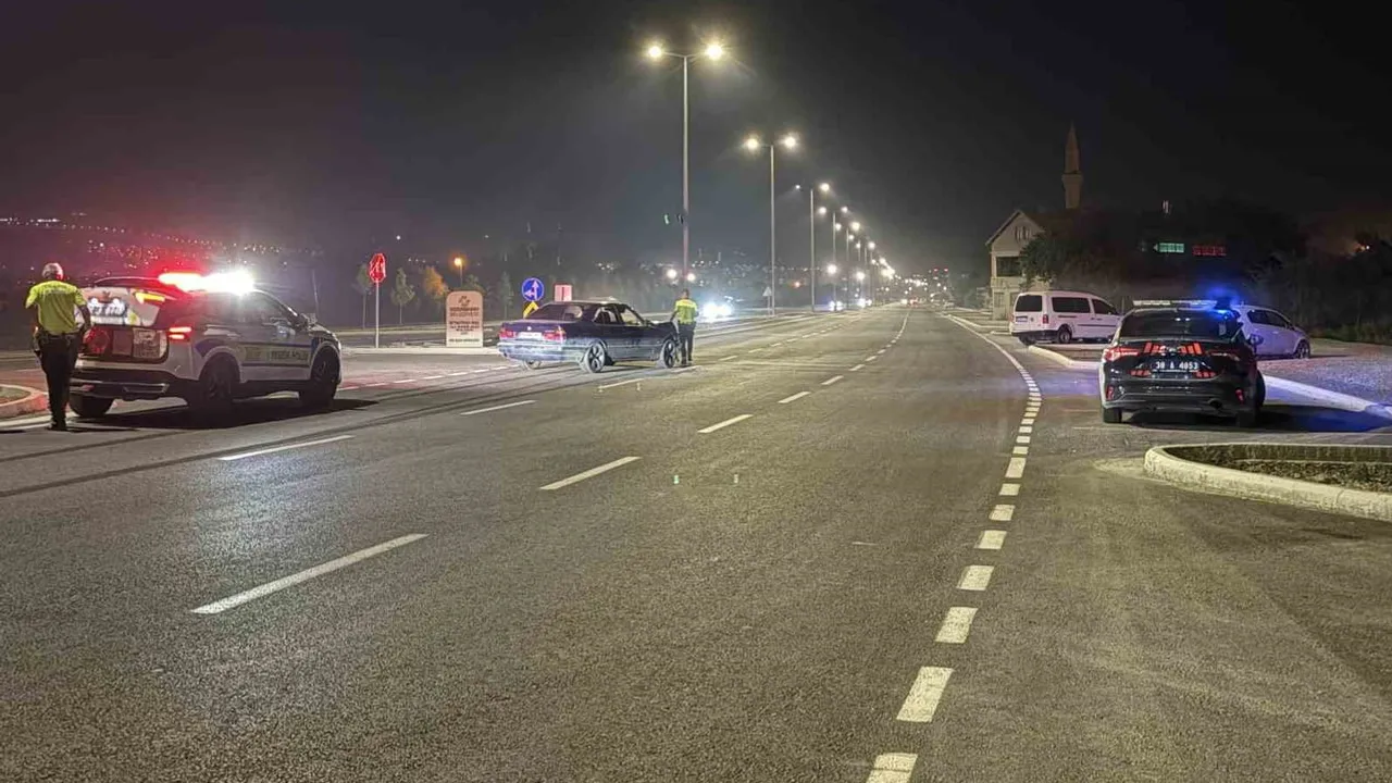 Tamir sonrası test sürüşü kavşakta sonlandı: 2 kişi yaralandı