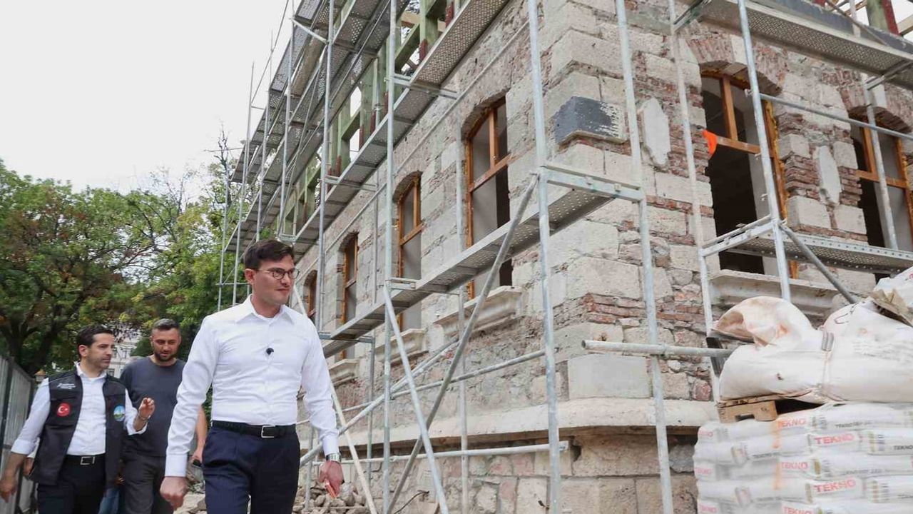 Tarihi Tokat belediye başkanlık binası ileri mühendislikle restore ediliyor