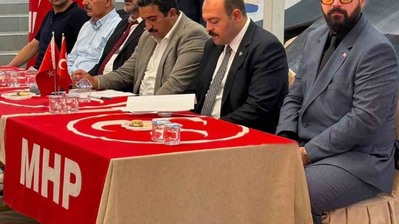 Tarık Bilgin yeniden ilçe başkanı seçildi: Sarıkamış'ta birlik vurgusu