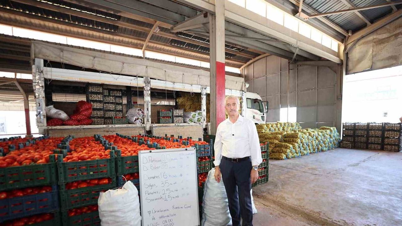 Tarla fiyatına satış Şahinbey'de: üreticinin emeği sofraya daha ucuz ulaşıyor