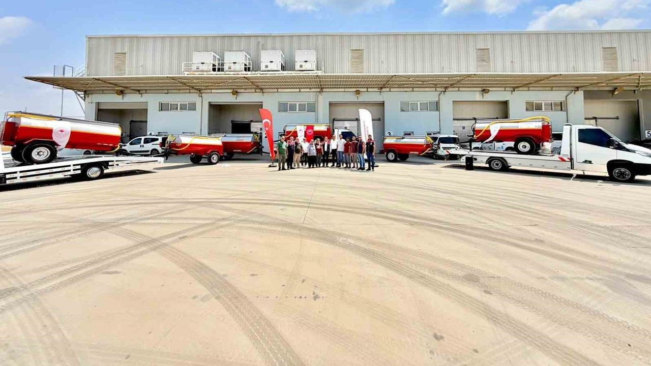 Tarsus'ta su yönetimi güçlendi: üreticilere tanker teslimi ve hasat eğitimi