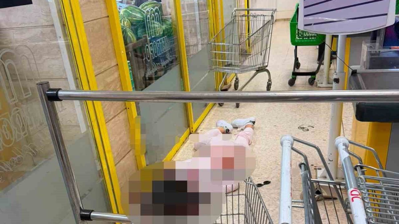 Taşkınköy marketinde bıçaklı saldırı: iki kişi hastanede