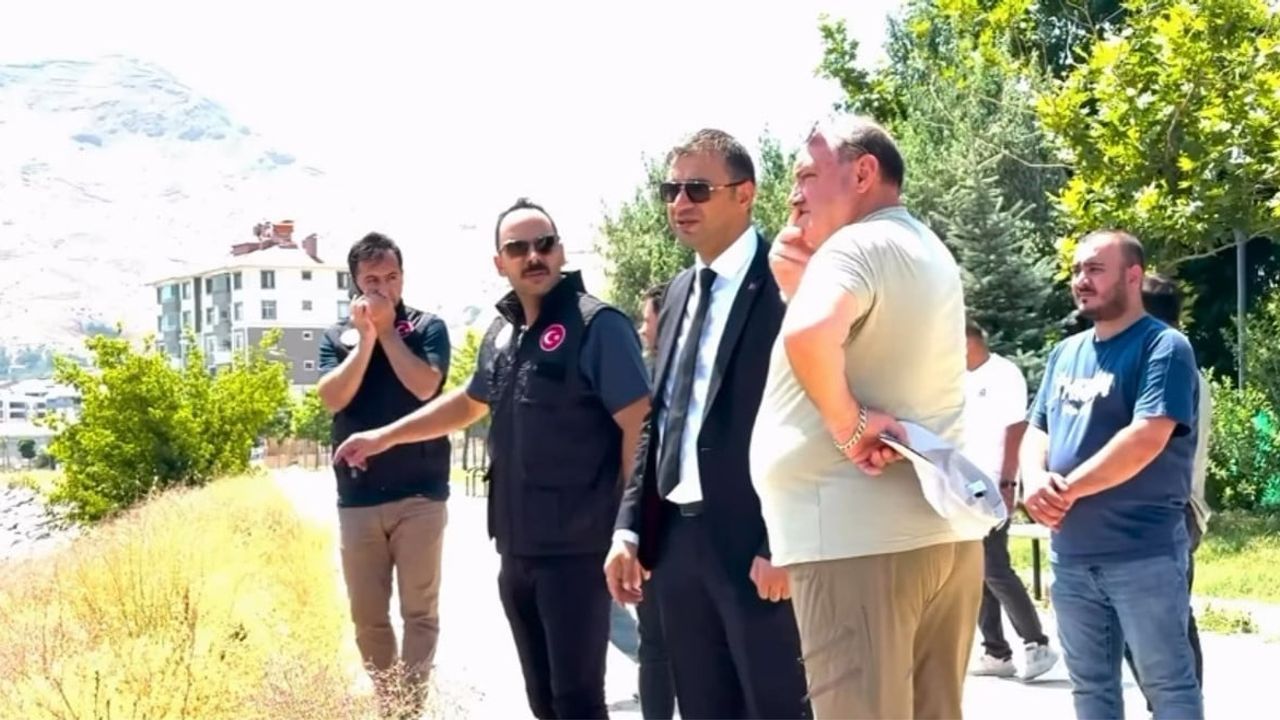 Tatvan sahilinde ihbar üzerine Van Gölü'nde kapsamlı numune toplama çalışması