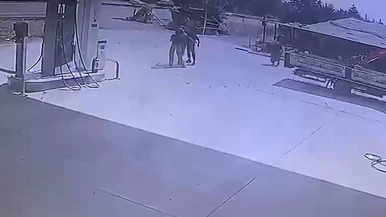 Tavas'ta güvenlik kamerasına yansıyan kaçırma jandarmanın takibiyle sonlandı