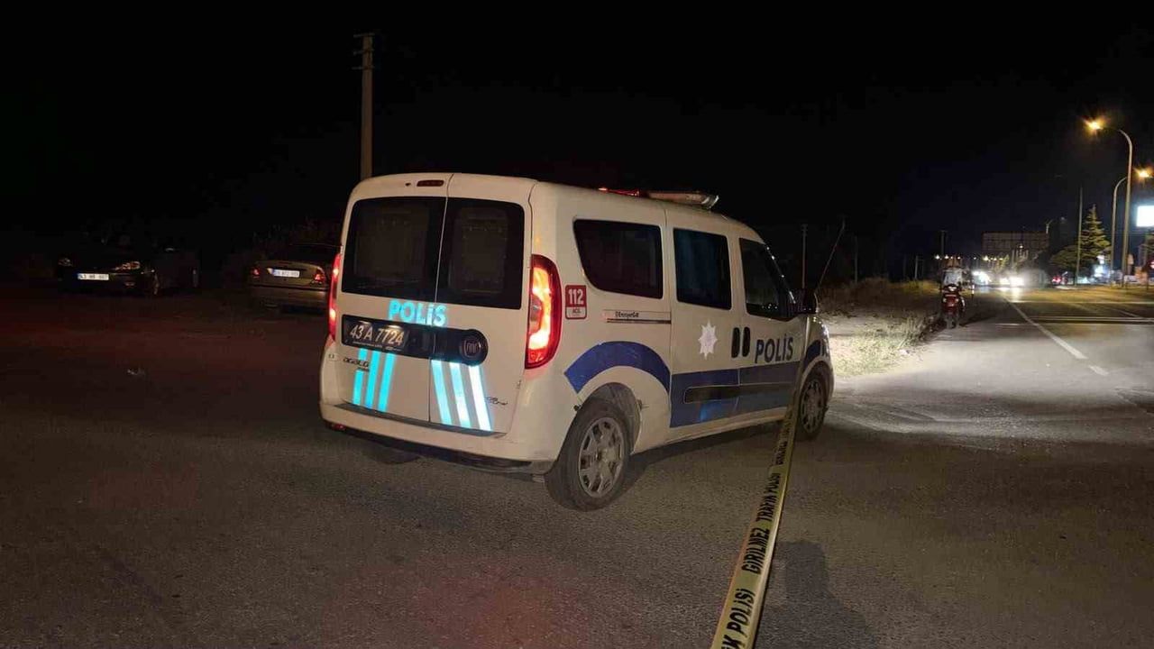 Tavşanlı'da görüşme tartışmaya dönüştü: bıçak ve sopayla 2 kişi yaralandı