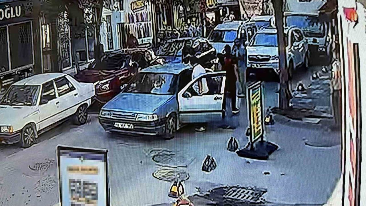 Tek şeritli yolda sinyal tartışması: Bolu'da esnaf araya girdi