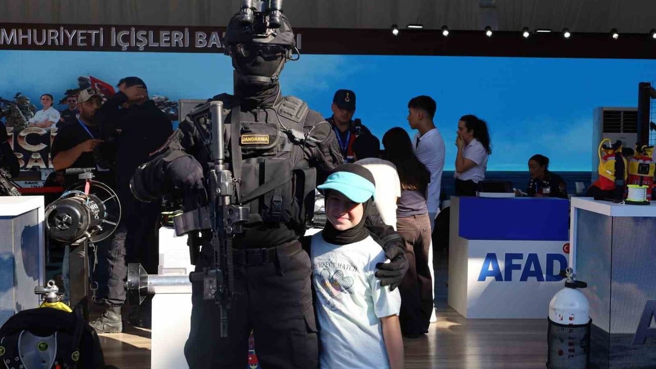 Teknofest'te 'siyah giyen adamlar' jöak'ın çok yönlü hazırlığını sergiledi