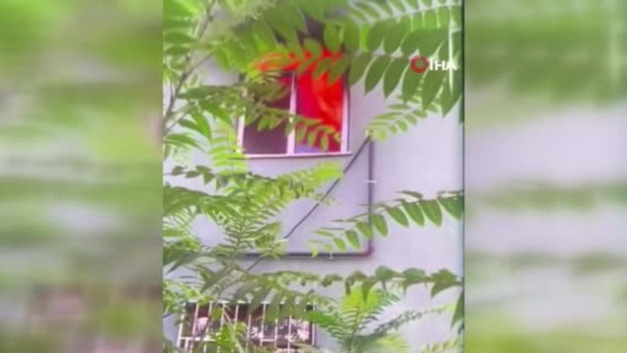 Temelli Türkobası yurt camii'nde elektrik arızası sonucu çıkan yangın iç bölümü tahrip etti