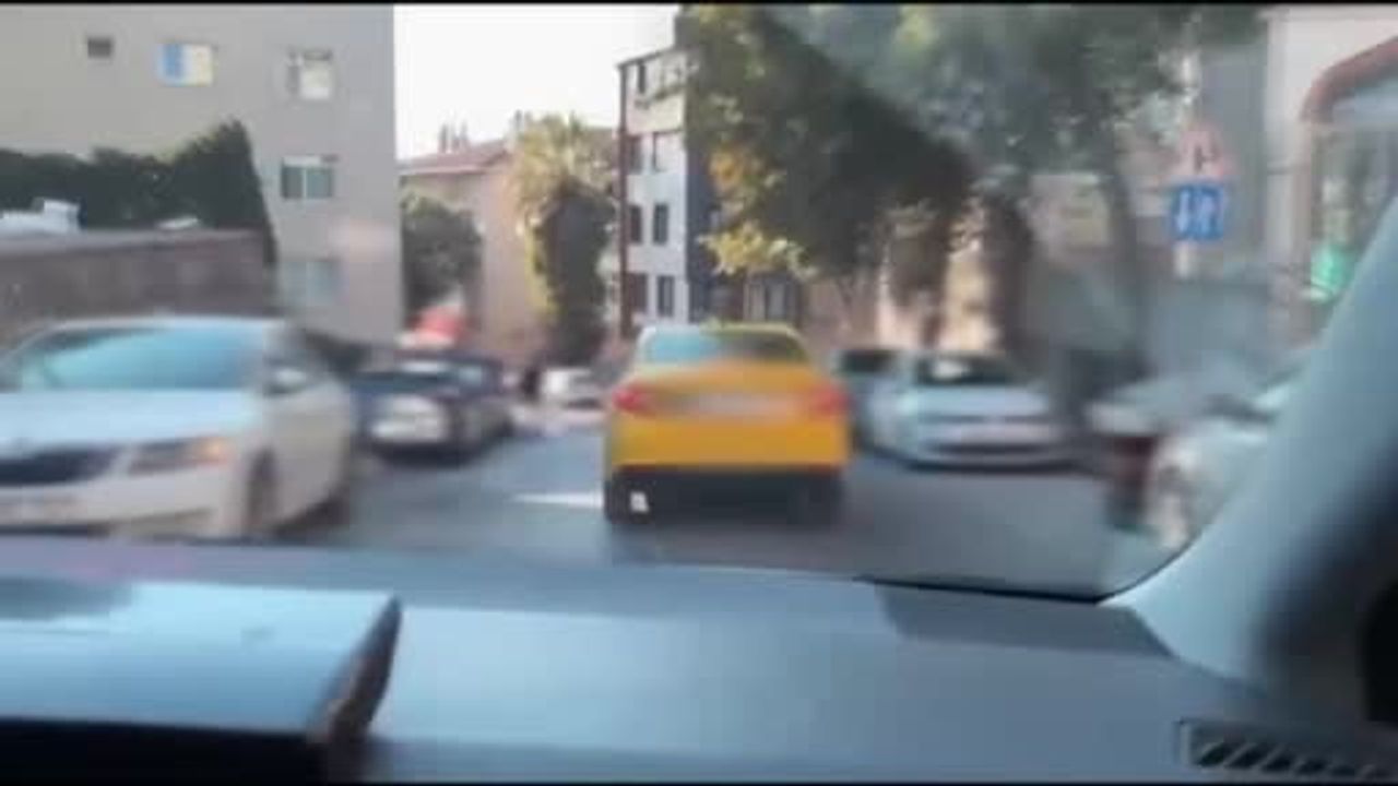 Ticari takside skunk taşındığı iddiasıyla Ataşehir'de operasyon