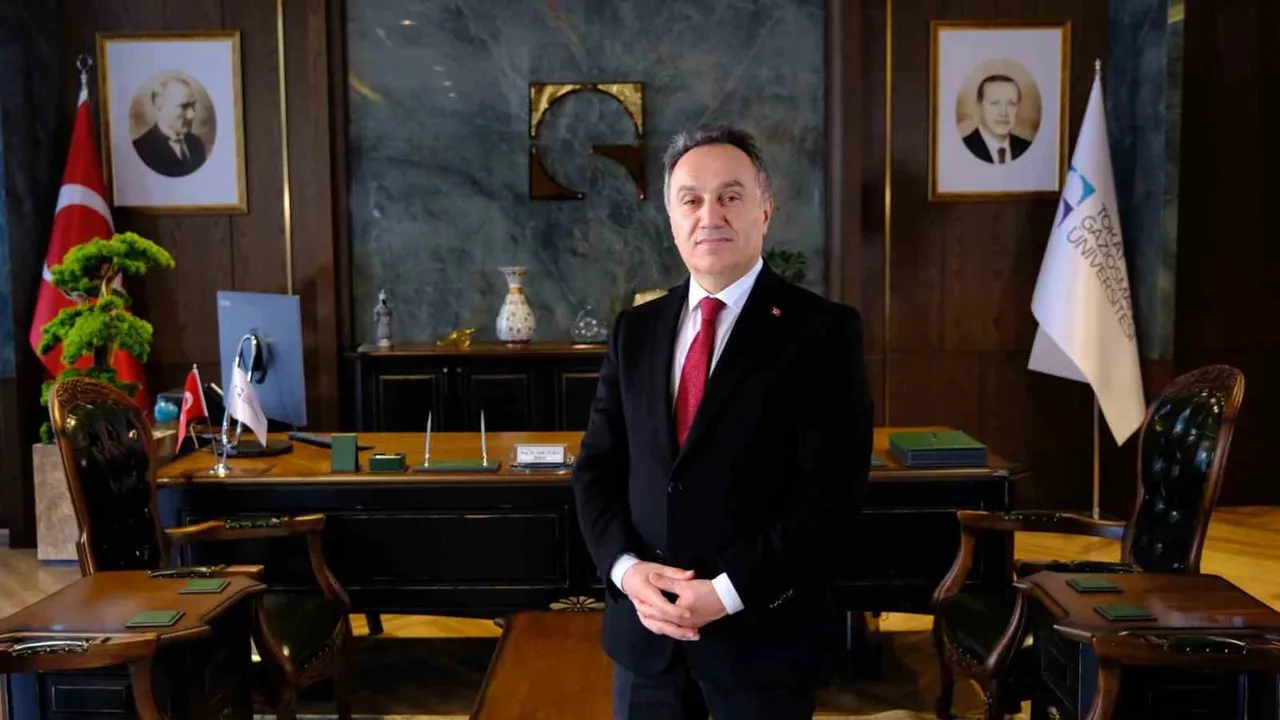 Tokat Gaziosmanpaşa Üniversitesi enkazı dönüştürerek 3d yazıcılarla hızlı konut üretiyor
