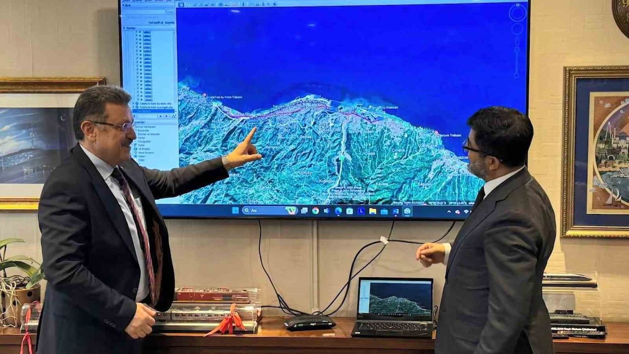 trabzon'un 150 yıllık ulaşım sıkıntısına raylı çözüm: ilk temel 1 eylül'de atılıyor