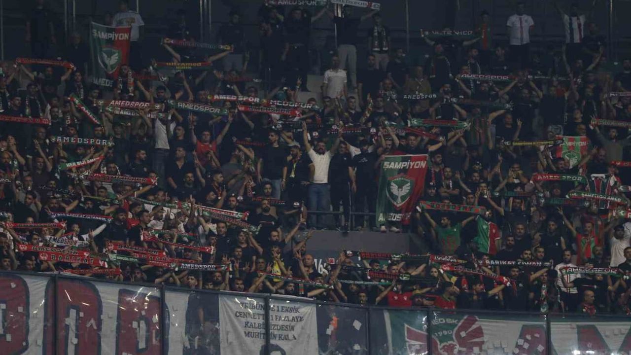 Tribünde sallanan sarı poşet soruşturması: 5 şüpheli hakkında gözaltı talimatı