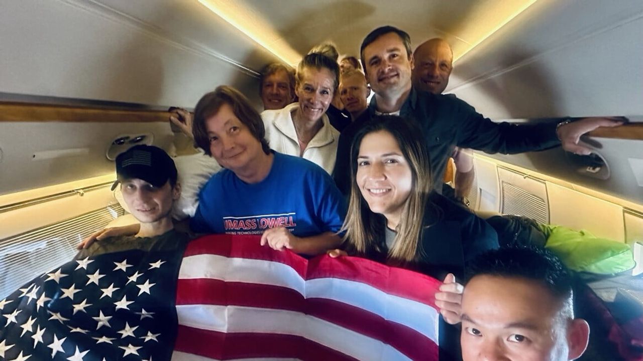 Trump ile Putin görüşmesi sonrası Rusya'daki Amerikalı tutuklu serbest bırakıldı