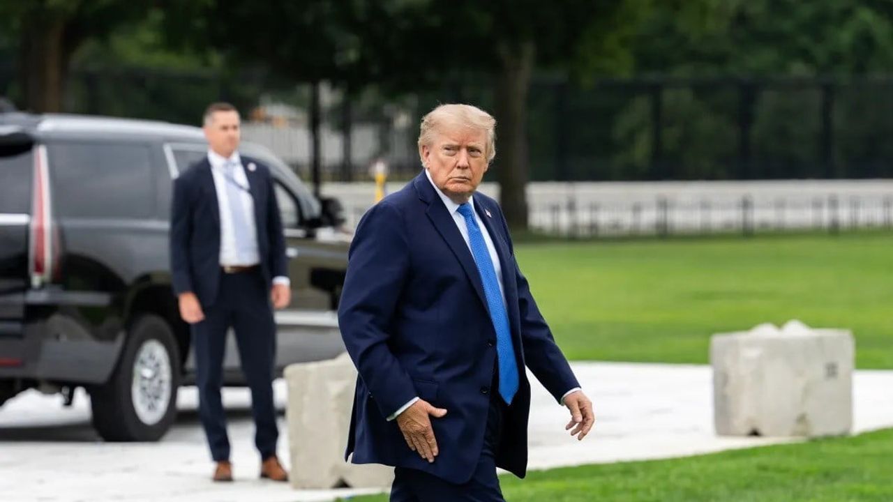 Trump, İran'la görüşmeleri geçici olarak dondurma kararı aldı