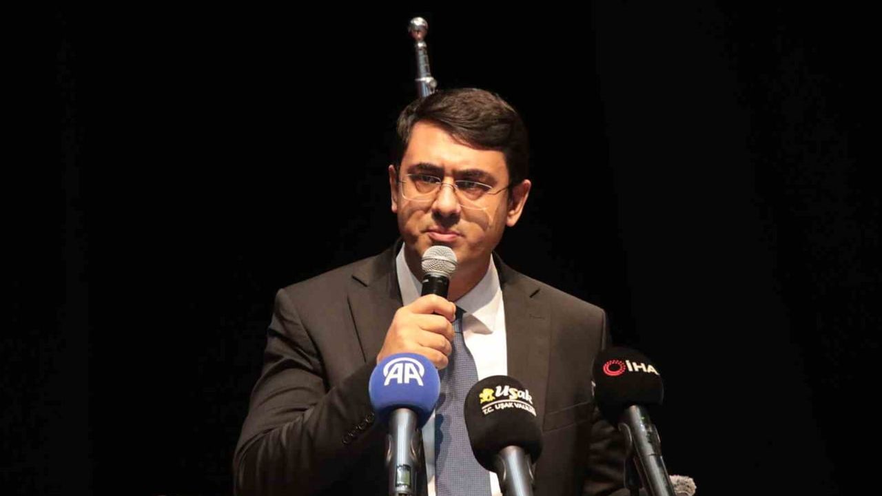 TÜGVA'nın Uşak yaz okullarında gençlik ve Türkiye Yüzyılı vurgusu