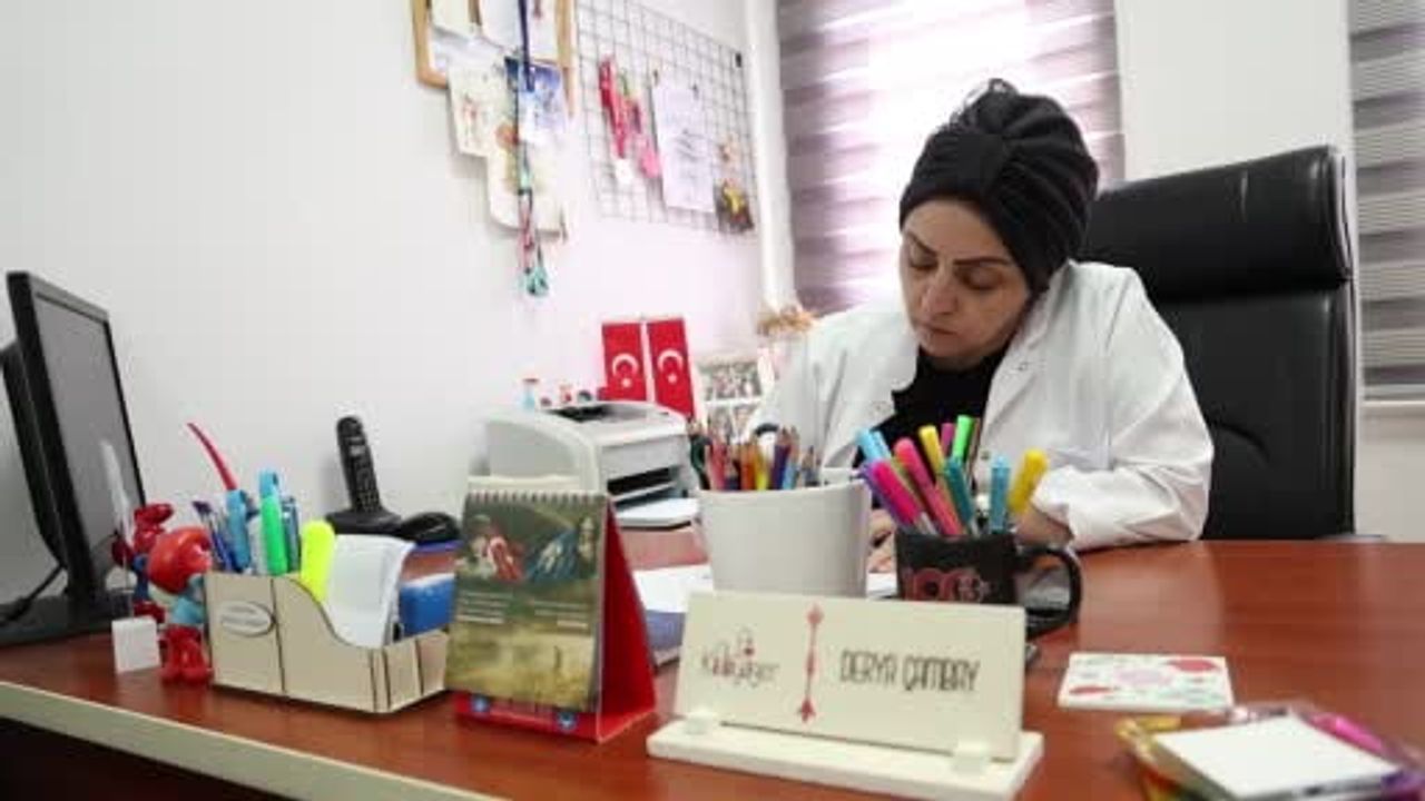 Türkiye'nin tek bakanlık kimyageri Elazığ havuzlarında ulusal standardı koruyor