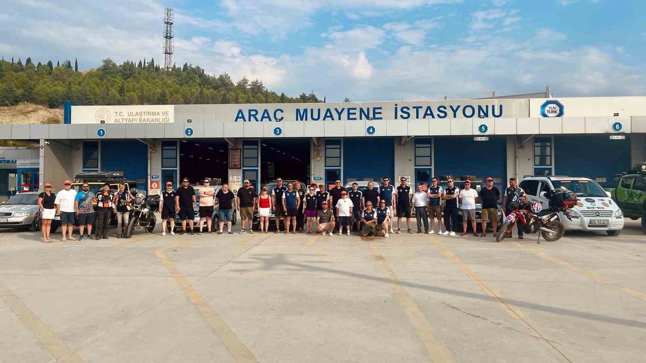 TÜVTÜRK destekli anadolu dostluk rallisi ilk yarıyı pamukkale'de tamamladı