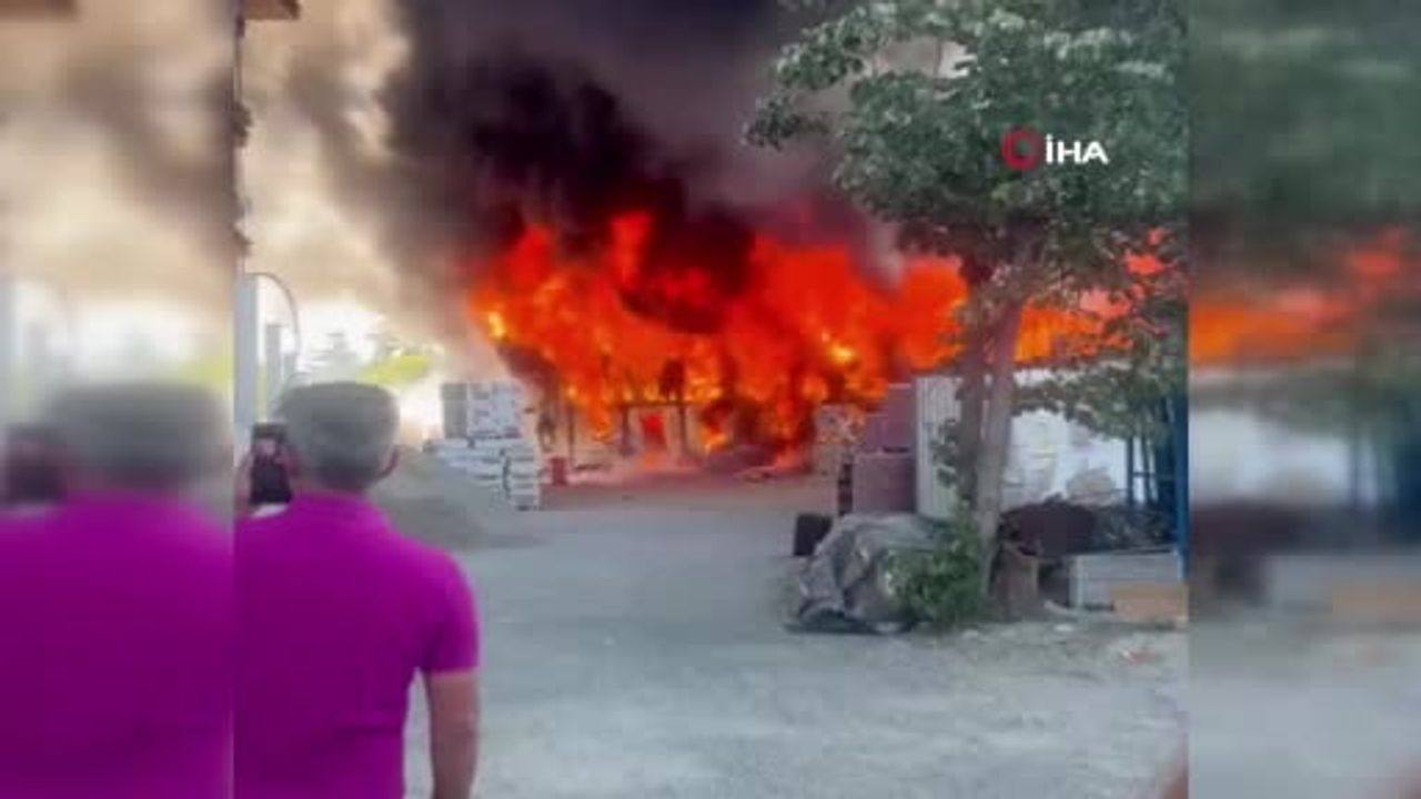 Tuzla'da iki katlı işçi konteynerinde yangın: 24 kişilik alanda müdahale sürüyor