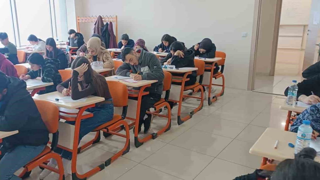 Ücretsiz kursun adımları onu tıp fakültesine taşıdı
