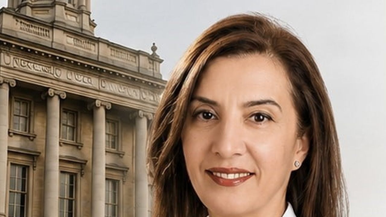 Uluslararası tanınma: Prof. Dr. Elif Gürsoy FFNMRCSI üyeliğine layık görüldü
