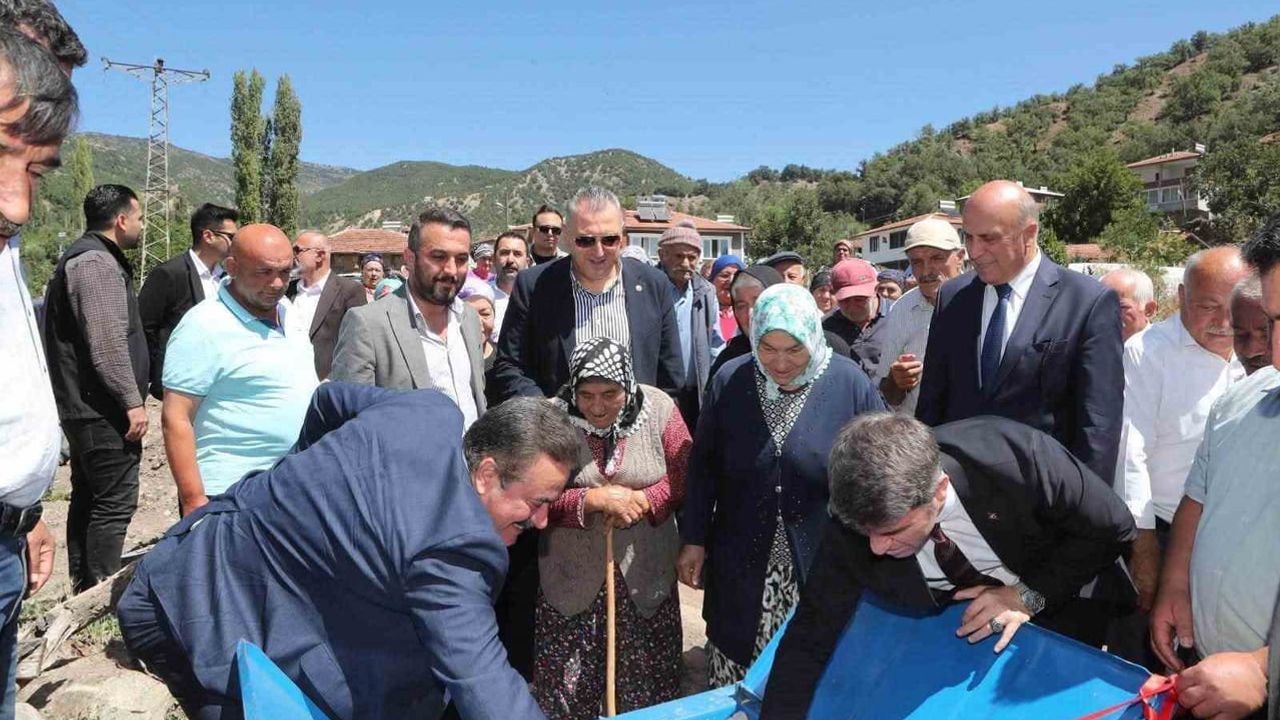 Ümük'te bin dekarlık arazi basınçlı sulamayla modernleşti