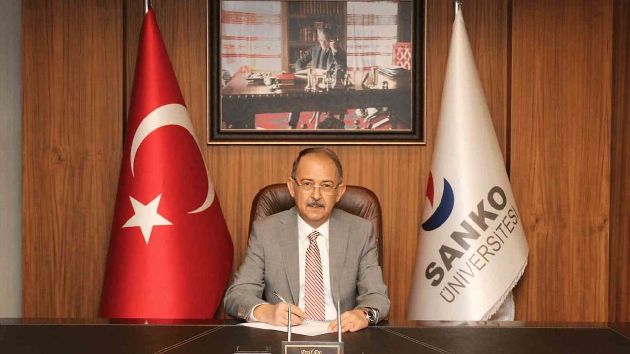 Üniversiteden 30 Ağustos mesajı: cumhuriyete sahip çıkma çağrısı