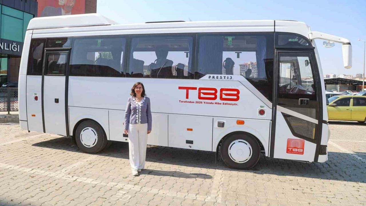 Uşak belediyesine TBB'den yeni hizmet aracı