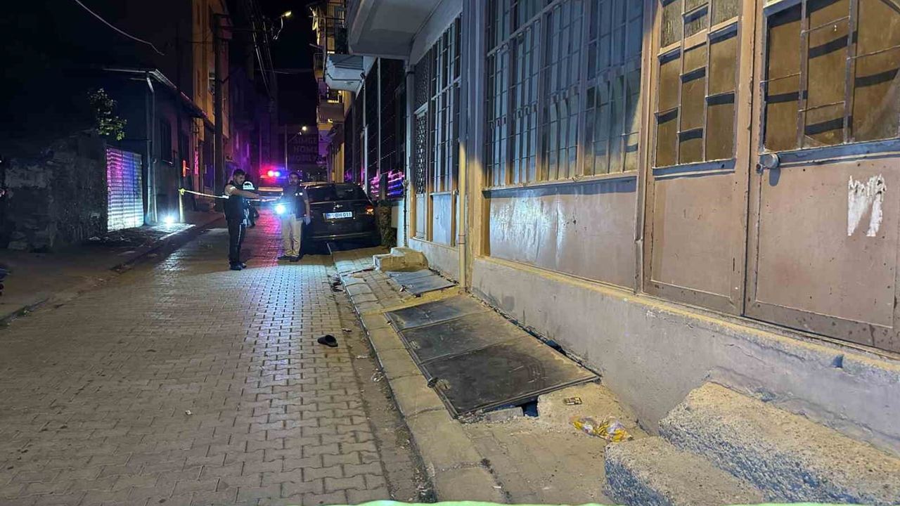 Uşak'ta pompalı tüfek ve bıçaklı saldırıda bir kişi ağır yaralandı