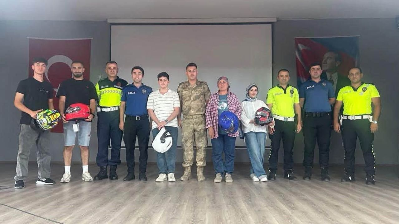 Üzümlü'de kask ve kural vurgusuyla motosiklet eğitimi
