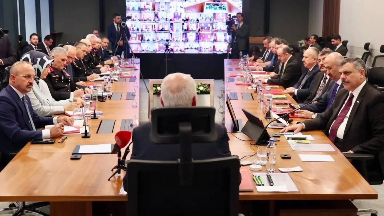 Vali Eldivan terörsüz Türkiye toplantısında sahada koordinasyon mesajı verdi