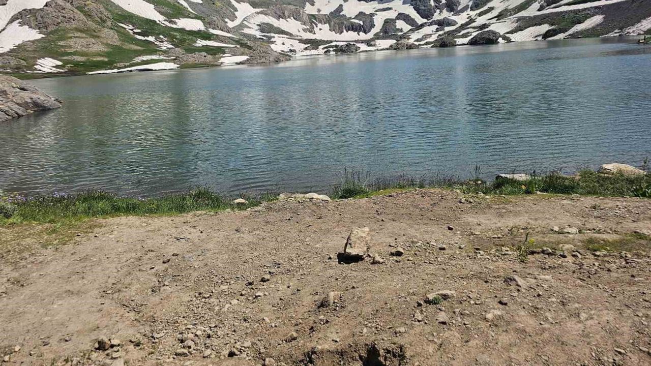 Vali Taşyapan Cilo Sat Gölleri'nde turizm ve doğa koruma çalışmalarını inceledi