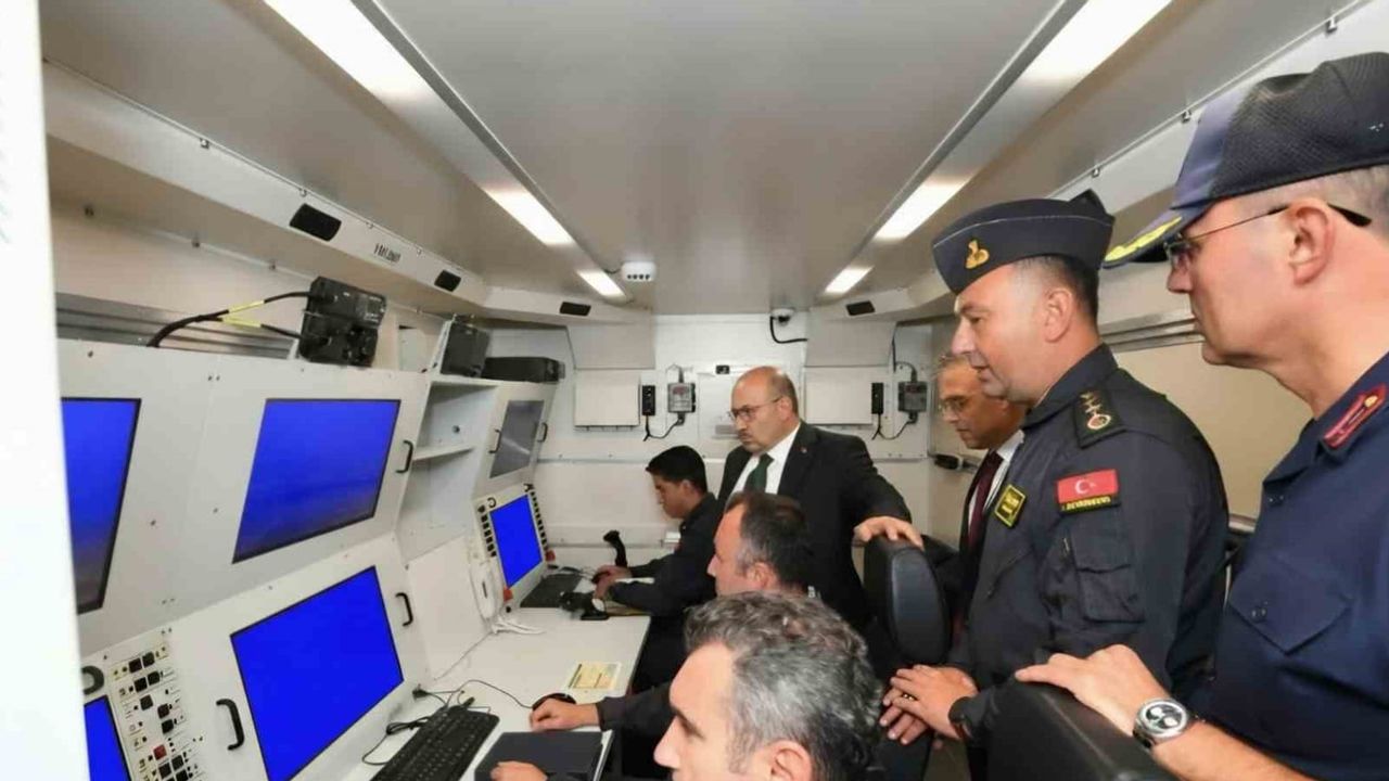Vali Ustaoğlu Bandırma'da güvenlik ve hizmet önceliğini yineledi